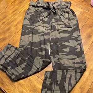 New Rewash Camo paper bag ankle pants~